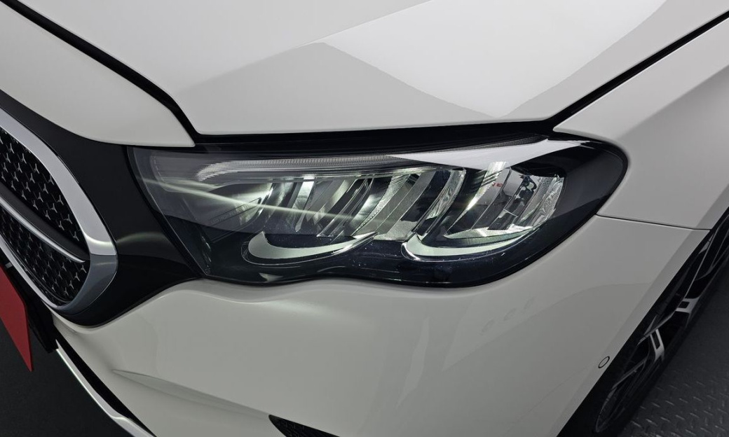 Mercedes-Benz E-Class E200 Avantgarde, 2025