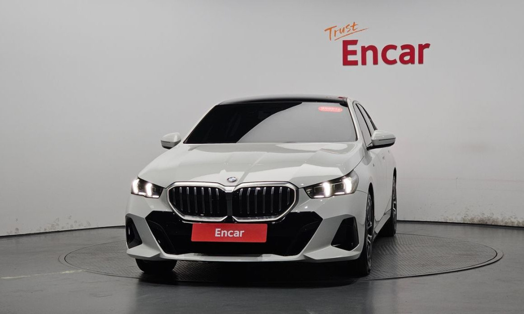 BMW 5-Series 520i M Sport, 2024
