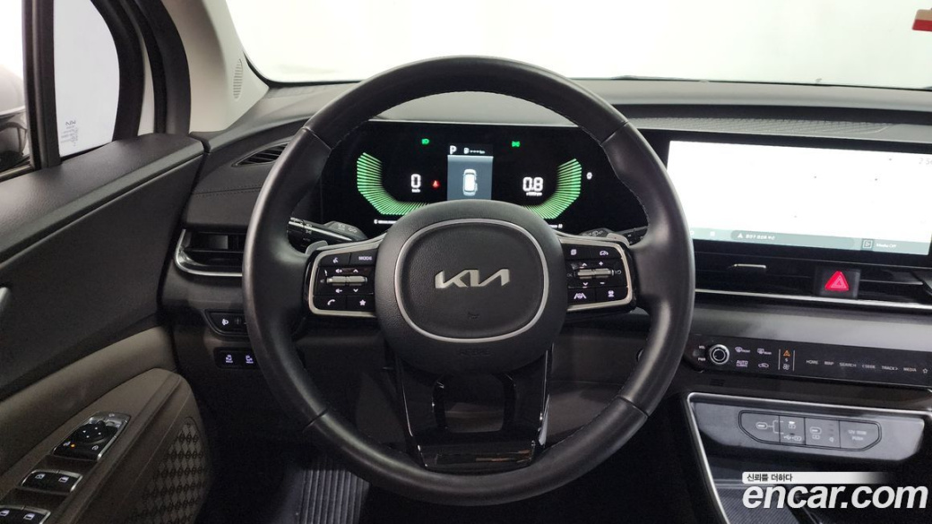 Kia Carnival 9-Seater Prestige, 2024