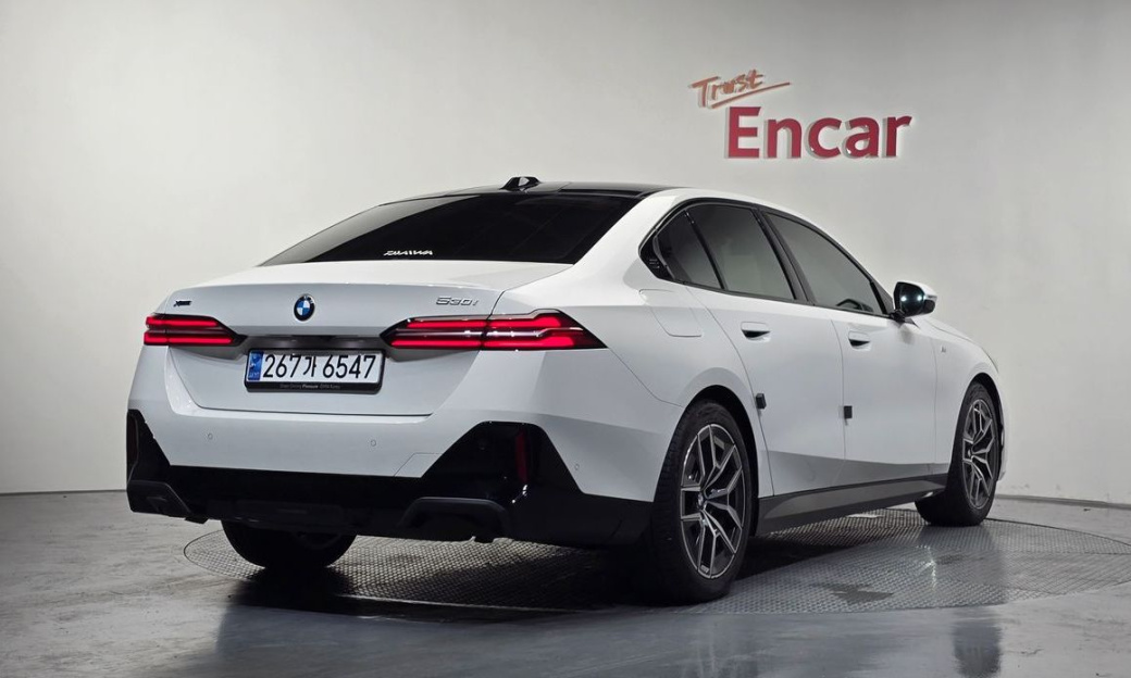 BMW 5-Series 520i M Sport, 2024