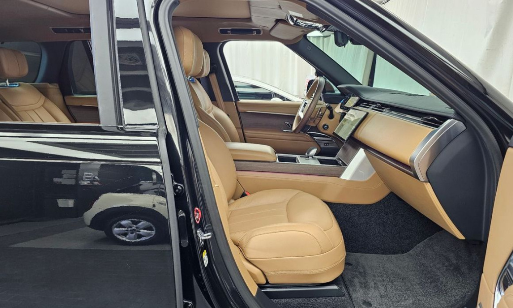 Land Rover Range Rover P530 Autobiography Long Wheel Base, 2025