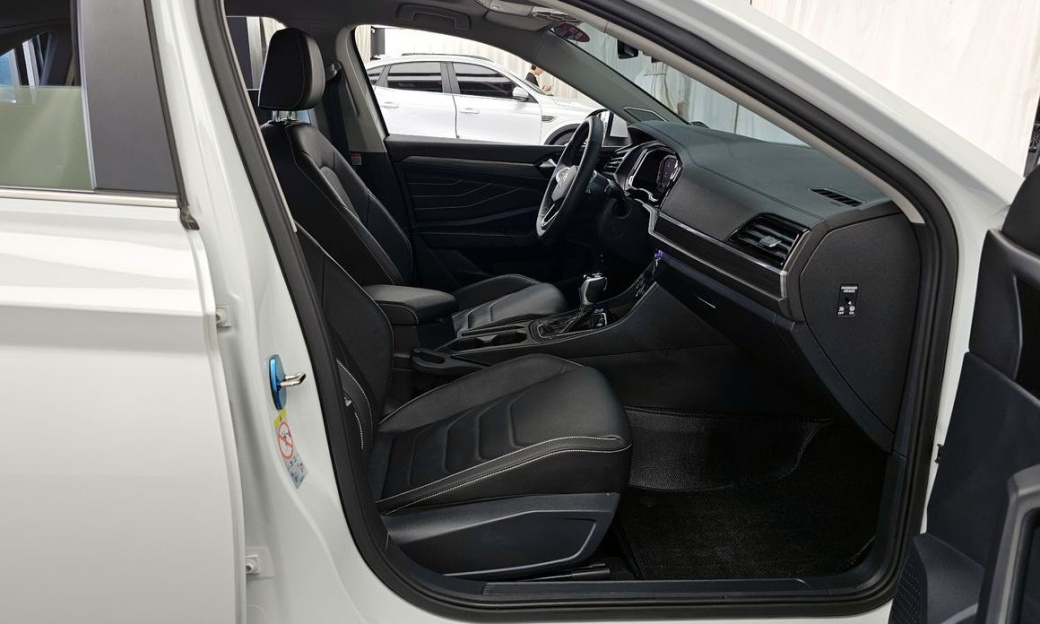Volkswagen Jetta 1.5 TSI Prestige, 2023