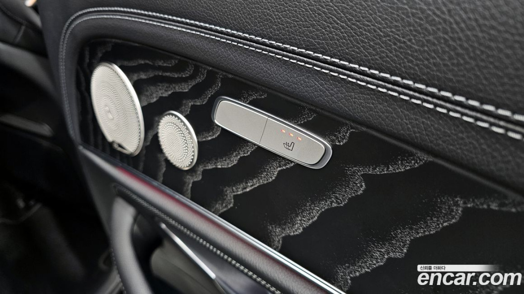 Mercedes-Benz E-Class E220d 4MATIC AMG Line, 2022