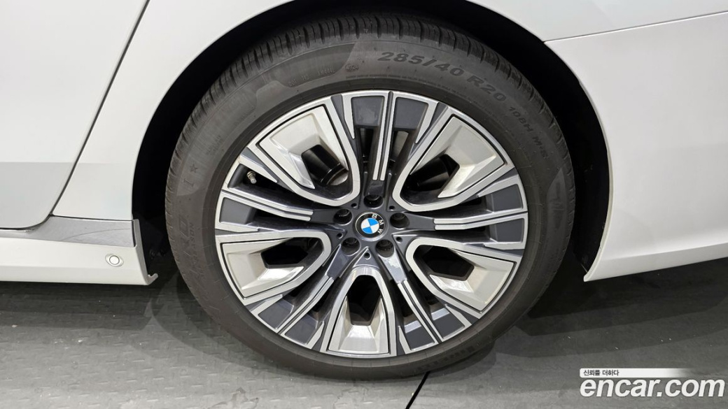 BMW 7-Series 740i sDrive Design Pure Excellence, 2023