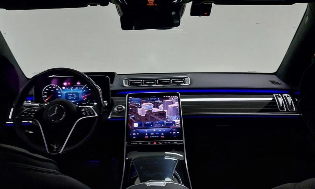 Mercedes-Benz S-Class Maybach S580 4MATIC, 2023