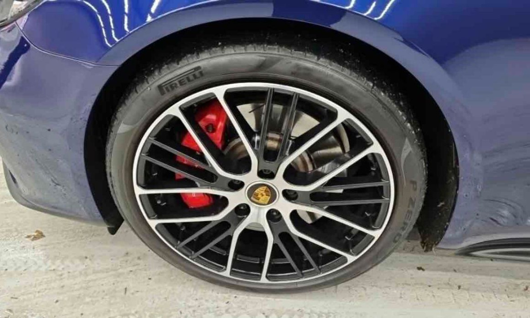 Porsche Panamera 4.0 GTS, 2023