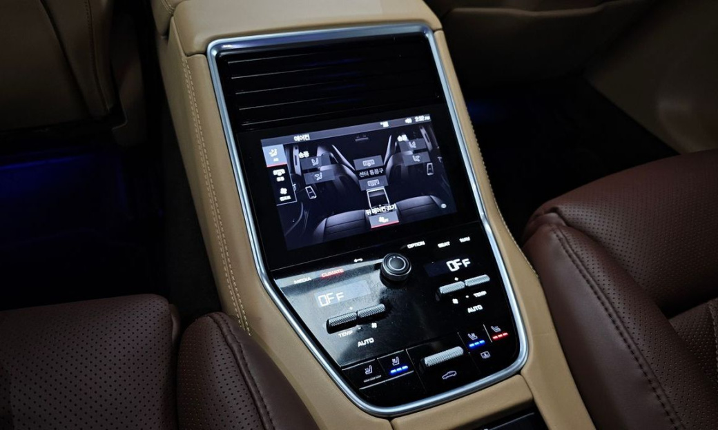 Porsche Panamera 4.0 GTS, 2022