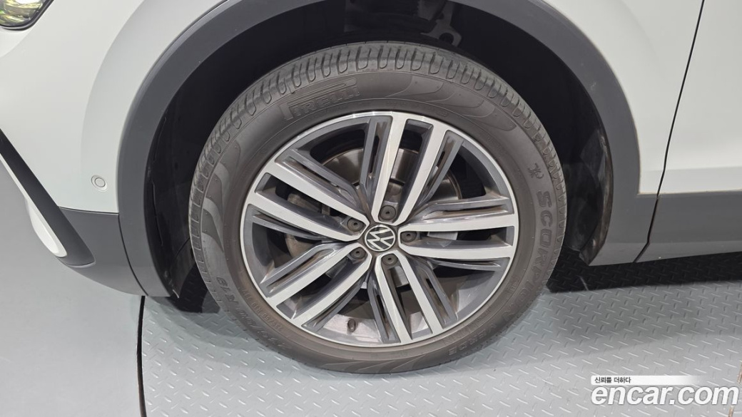 Volkswagen Tiguan 2.0 TSI Prestige, 2023
