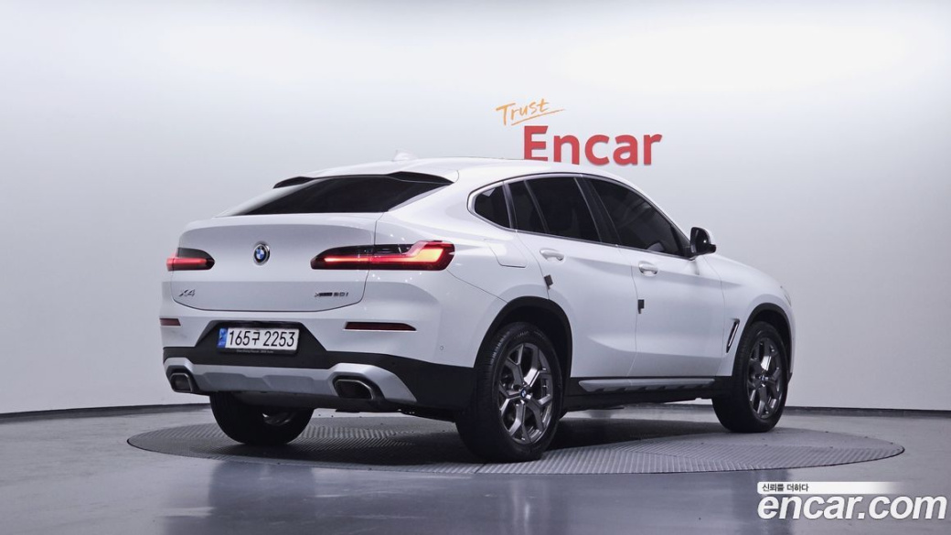 BMW X4 xDrive20i xLine, 2022
