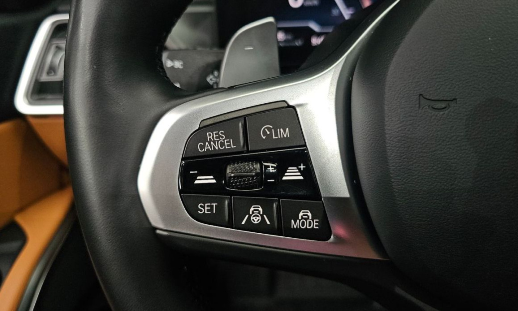 BMW 3-Series 320i M Sport, 2024
