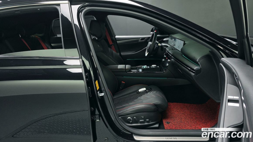 Genesis G80 Gasoline 2.5 Turbo 2WD, 2025