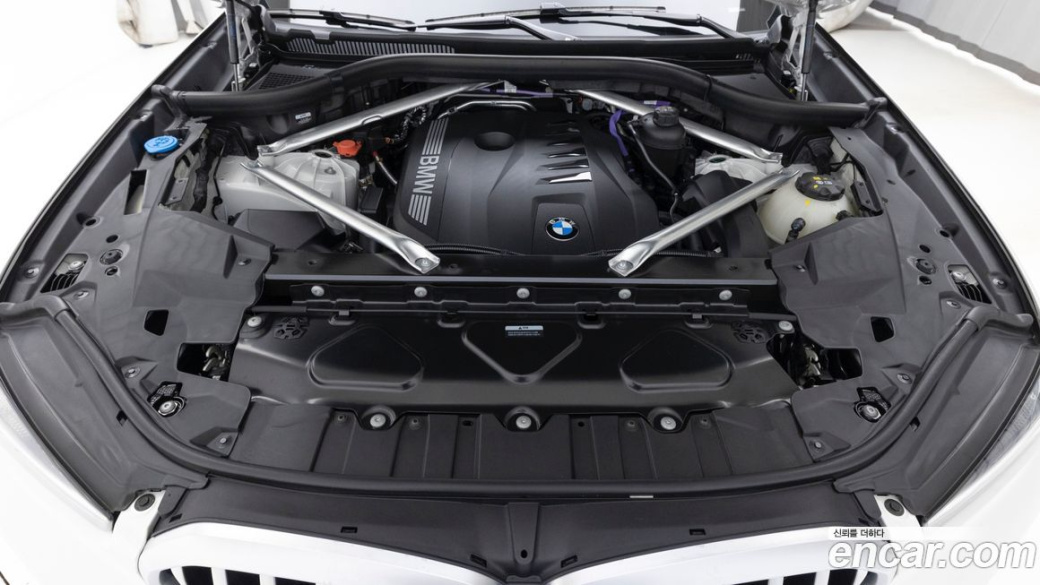 BMW X6 xDrive40i M Sport, 2024