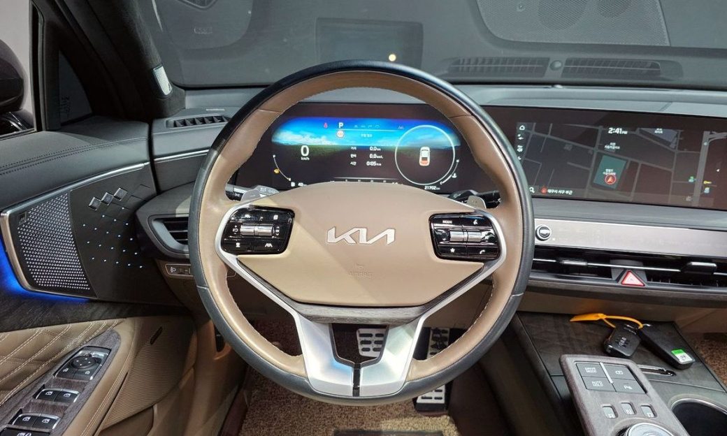Kia K8 2.5 Gasoline 2WD, 2023
