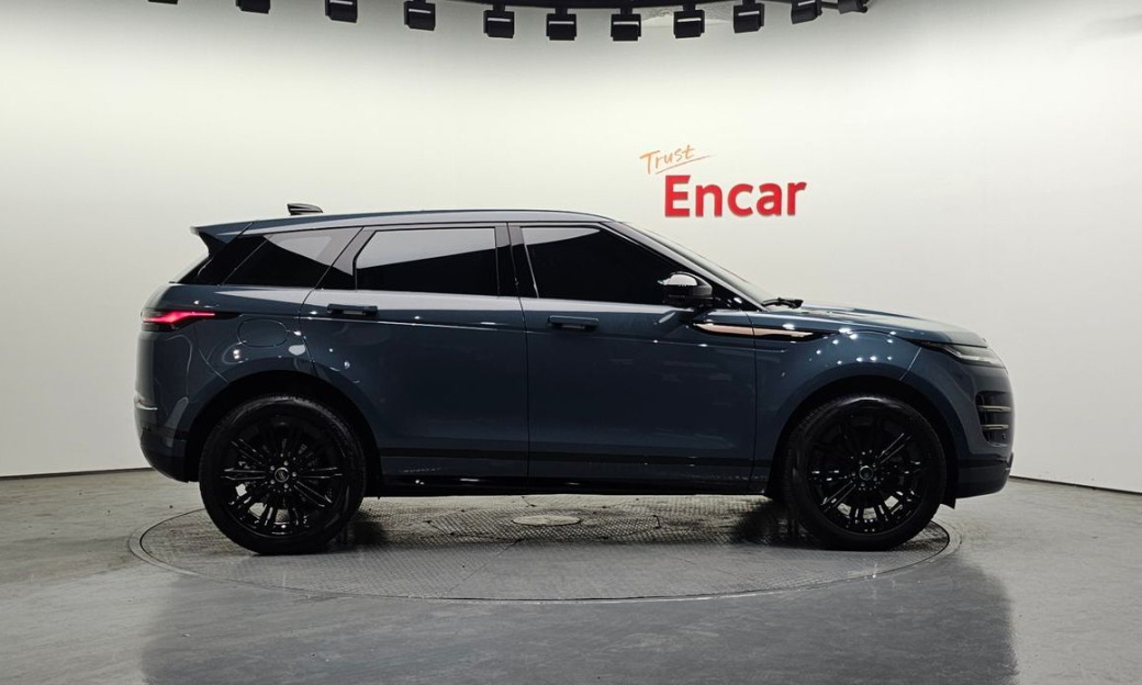 Land Rover Range Rover Evoque P250 Dynamic SE, 2025