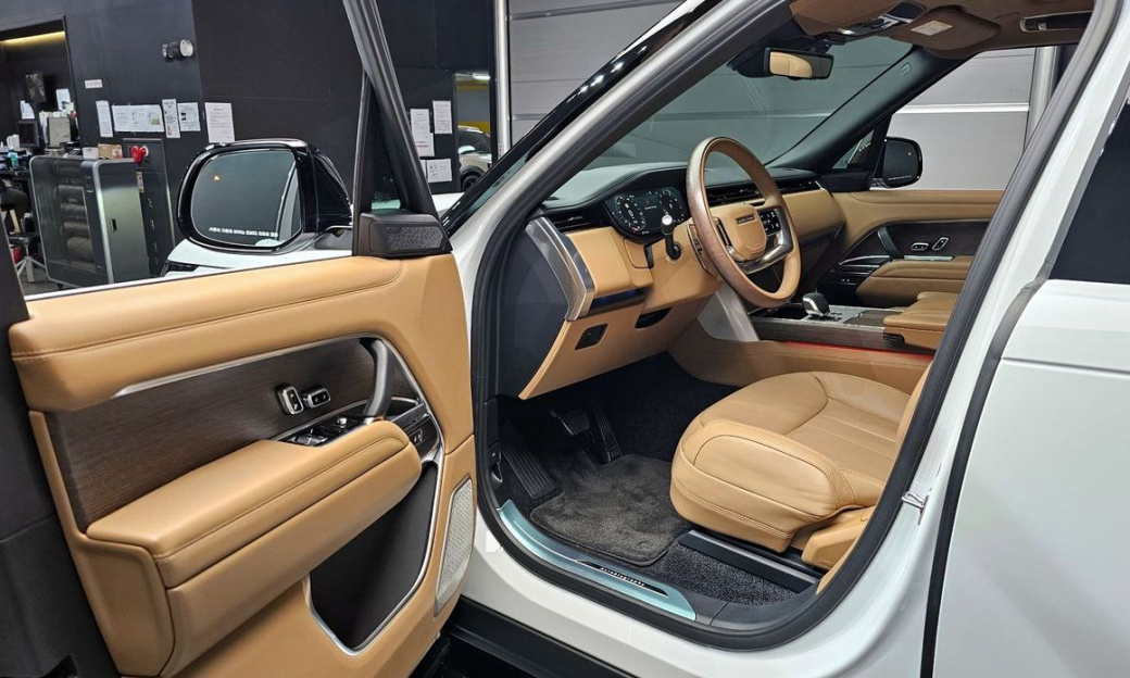 Land Rover Range Rover P530 Autobiography Long Wheel Base, 2025