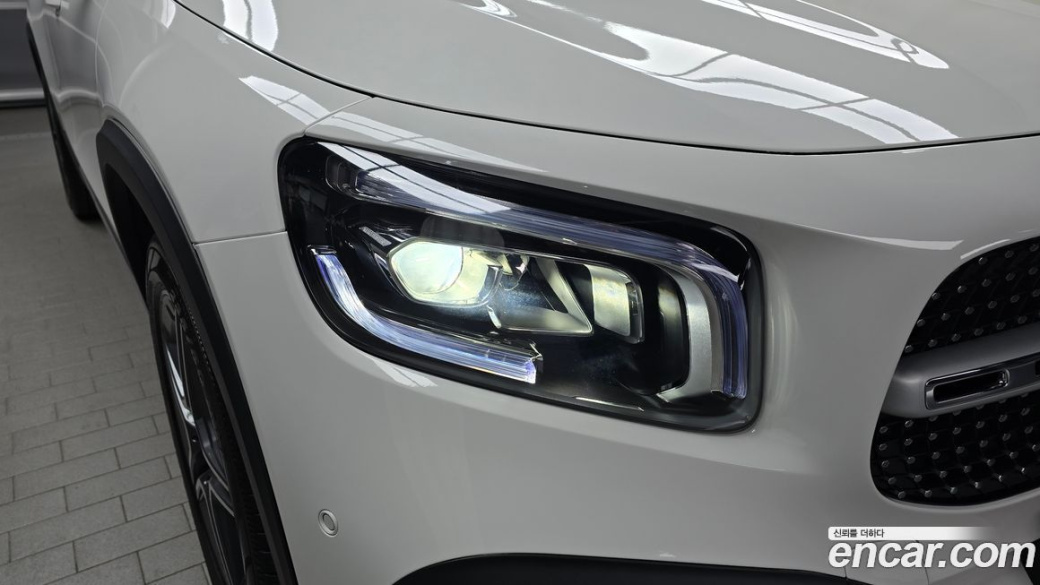 Mercedes-Benz GLB-Class GLB250 4MATIC, 2021