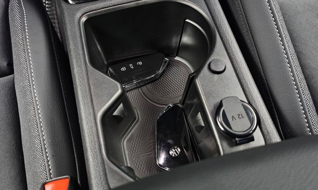 Volkswagen Golf 2.0 TDI Prestige, 2025