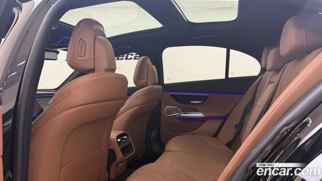 Mercedes-Benz E-Class E300 4MATIC Exclusive, 2024