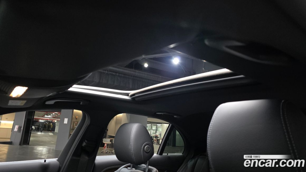 Mercedes-Benz E-Class E220d 4MATIC Exclusive, 2022