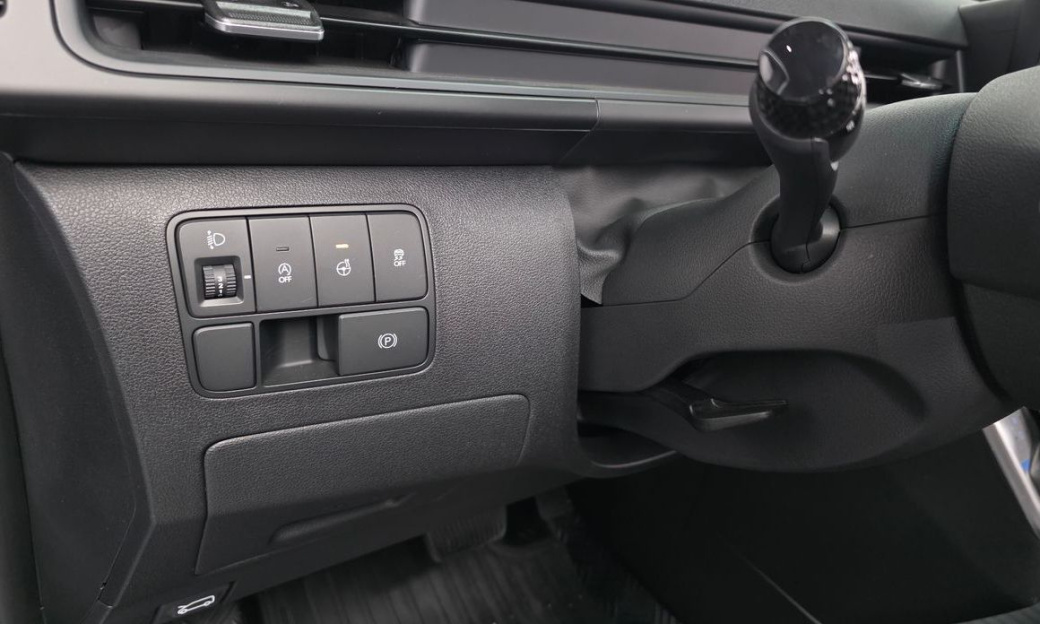 Hyundai Staria Tourer 9-Seater, 2025