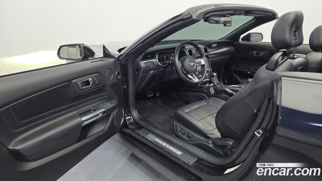 Ford Mustang GT Convertible, 2022