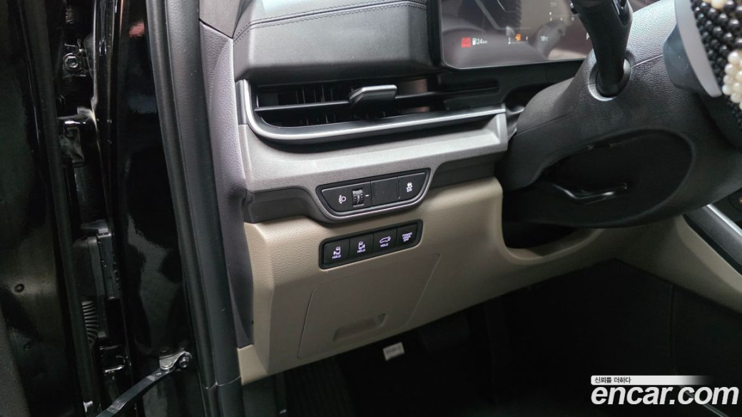 Kia Carnival 9-Seater Noblesse, 2024