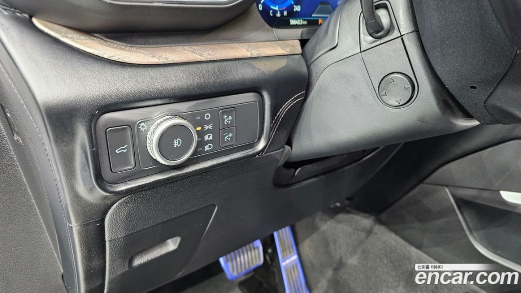 Ford Explorer 3.0 Platinum 4WD, 2022
