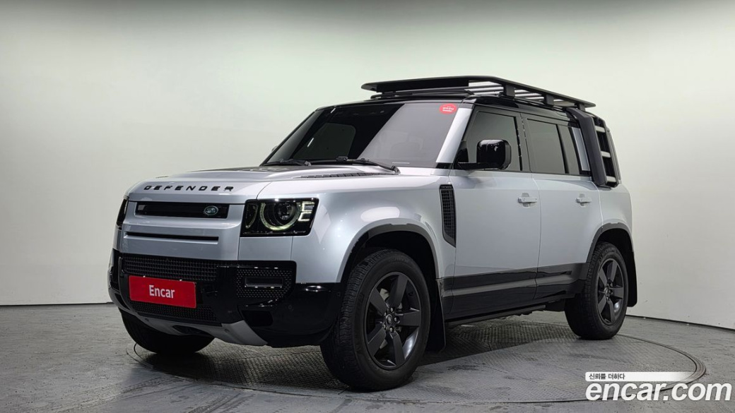 Land Rover Defender 110 P300 X-Dynamic SE, 2024