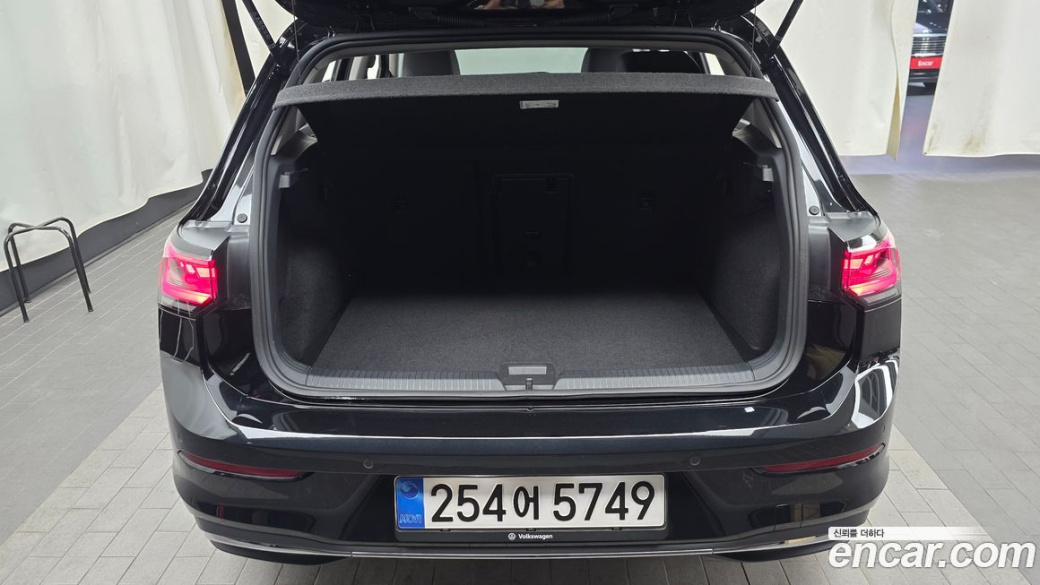 Volkswagen Golf 2.0 TDI Prestige, 2025