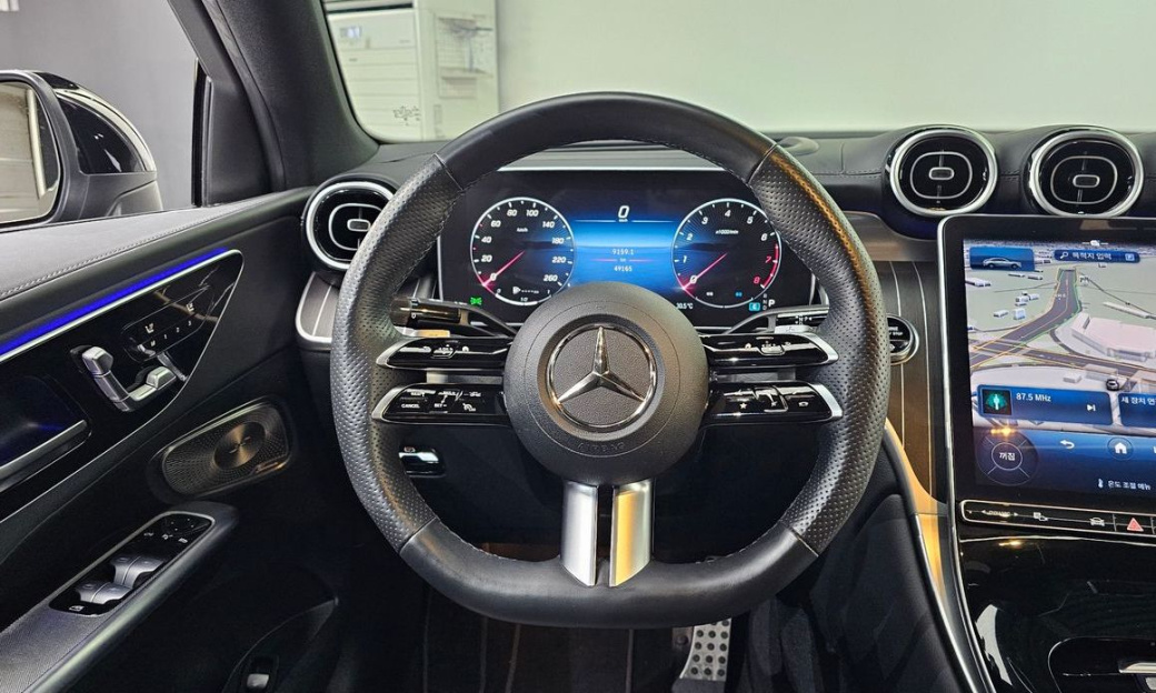 Mercedes-Benz GLC-Class GLC300 4MATIC AMG Line, 2024