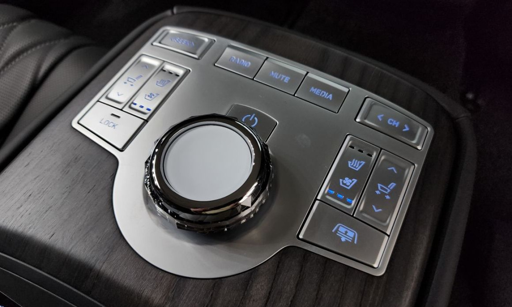 Genesis G80 Gasoline 2.5 Turbo AWD, 2025