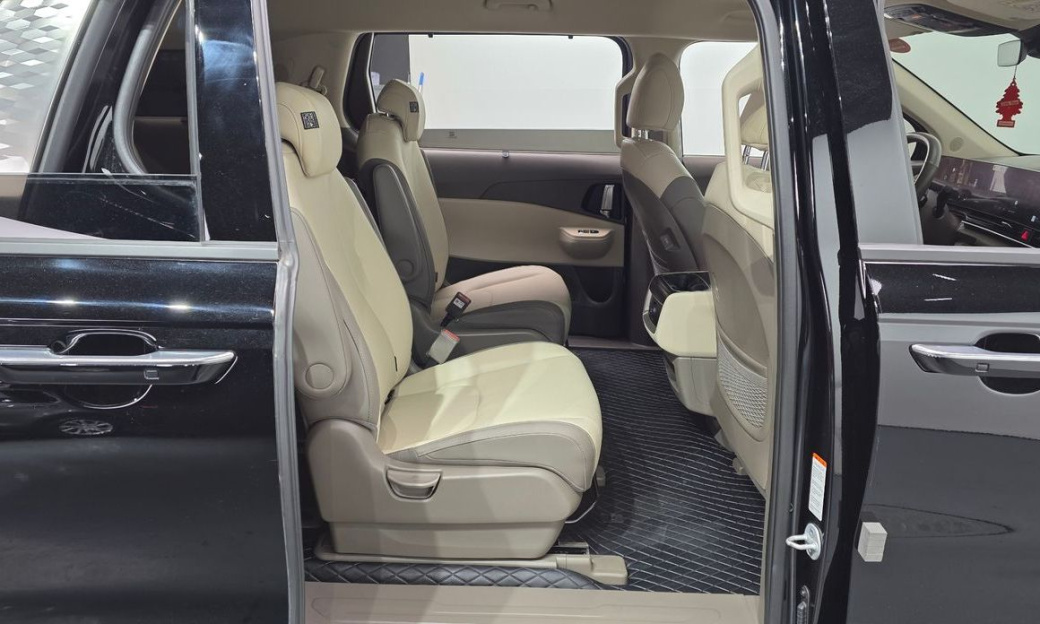 Kia Carnival 9-Seater Noblesse, 2025