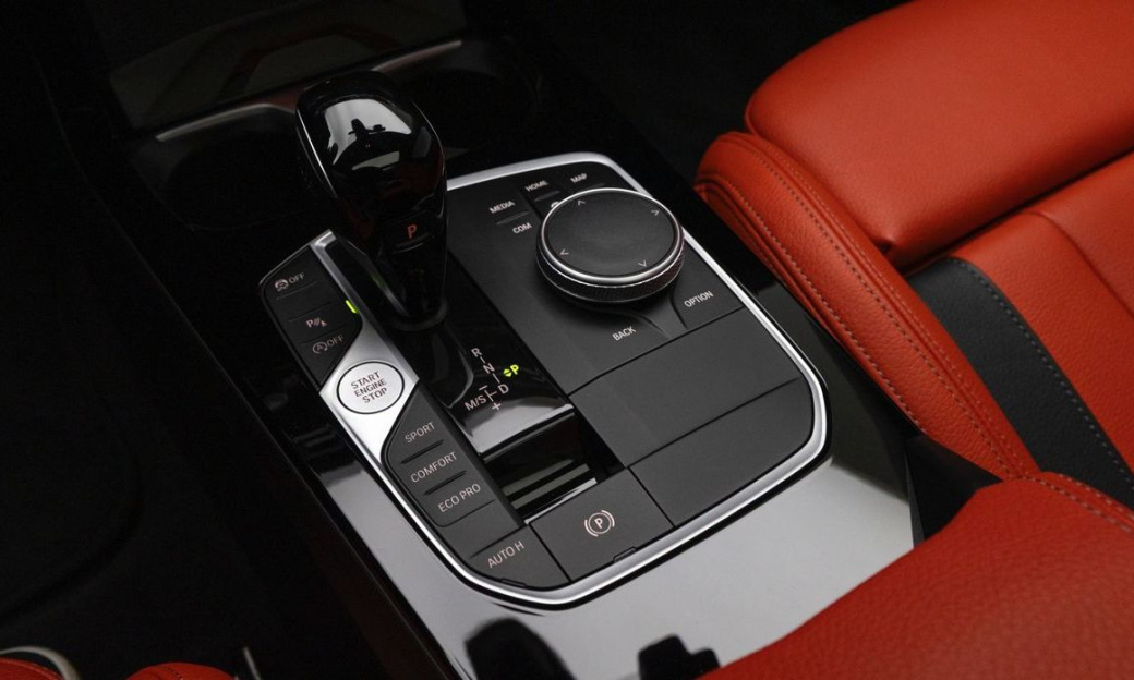 BMW 2-Series M235i xDrive, 2024
