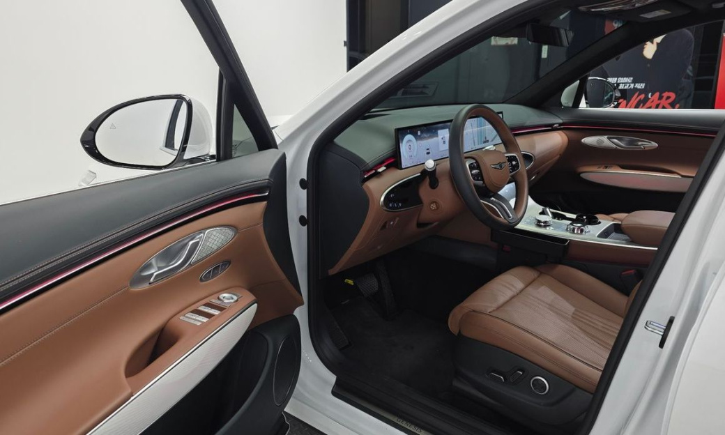 Genesis GV70 2.5T Gasoline AWD, 2026