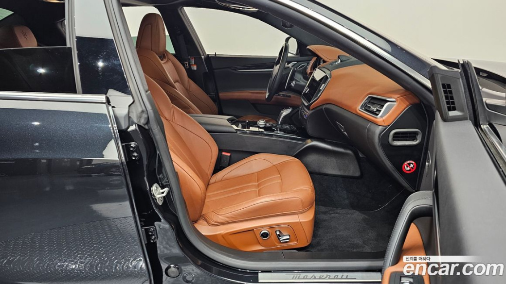 Maserati Ghibli 3.0 Modena, 2022