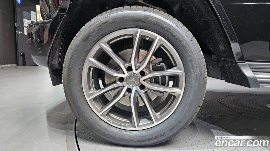 Mercedes-Benz G-Class G450d, 2026