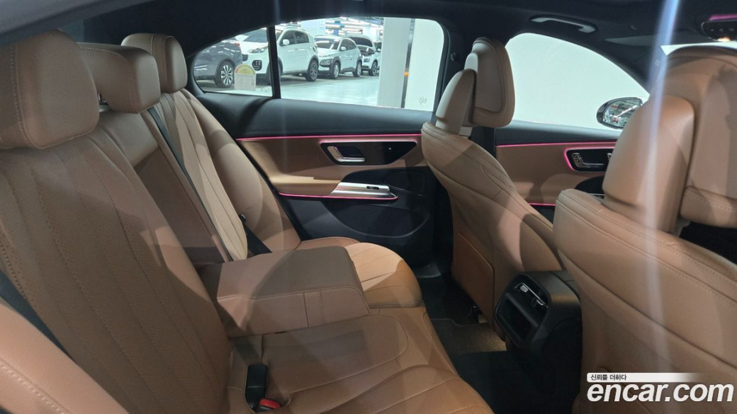 Mercedes-Benz E-Class E200 AMG Line, 2026