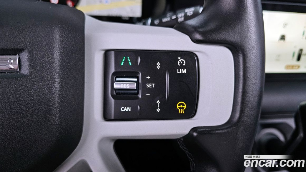 Land Rover Defender 110 D250 SE, 2024