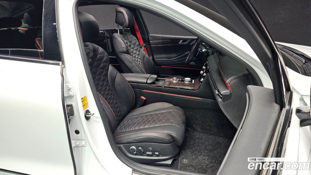 Genesis G80 Gasoline 2.5 Turbo AWD, 2025