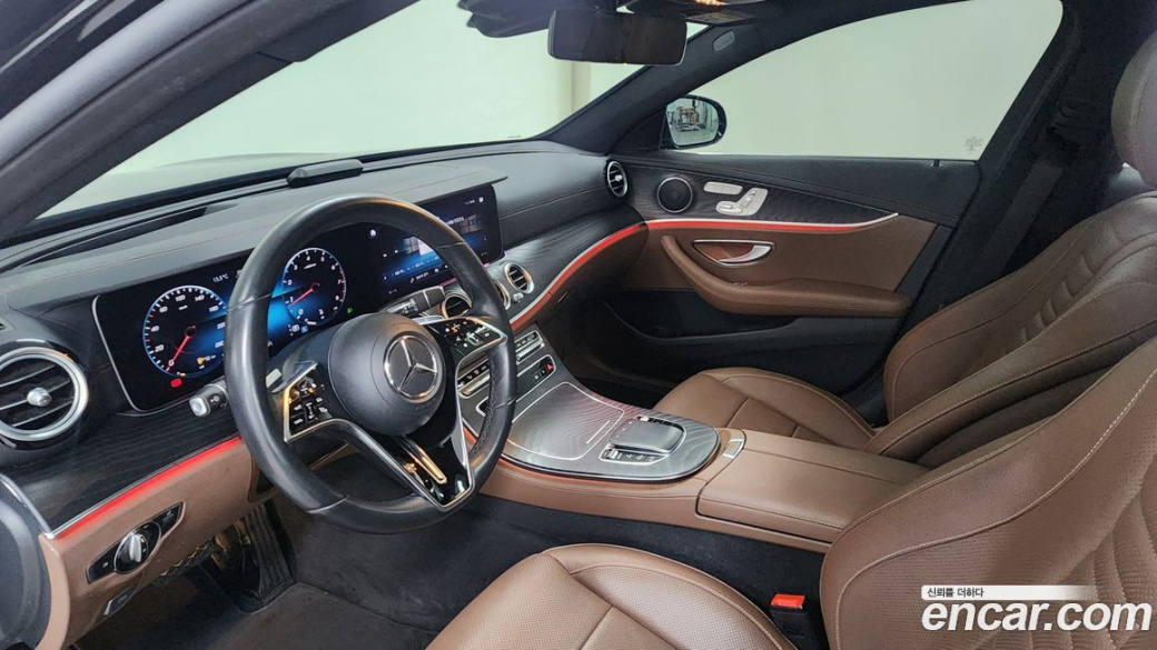 Mercedes-Benz E-Class E250 AMG Line, 2023