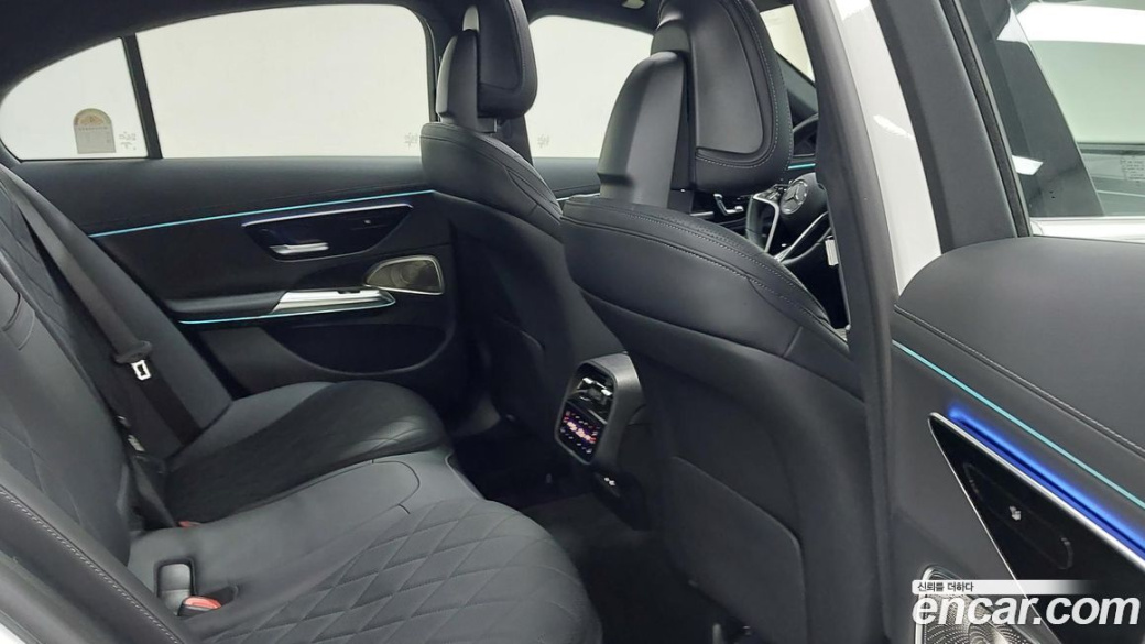 Mercedes-Benz E-Class E450 4MATIC Exclusive, 2024