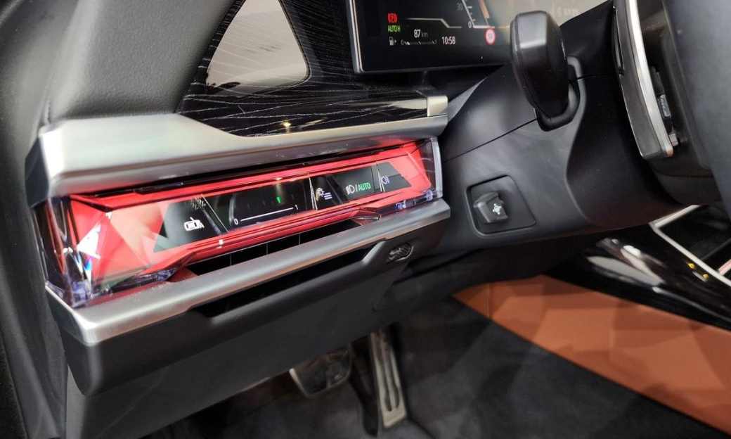 BMW 7-Series 740d xDrive M Sport, 2025