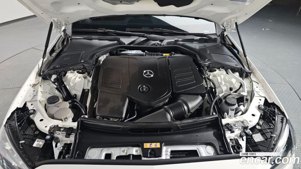 Mercedes-Benz C-Class C300 4MATIC Avantgarde, 2023
