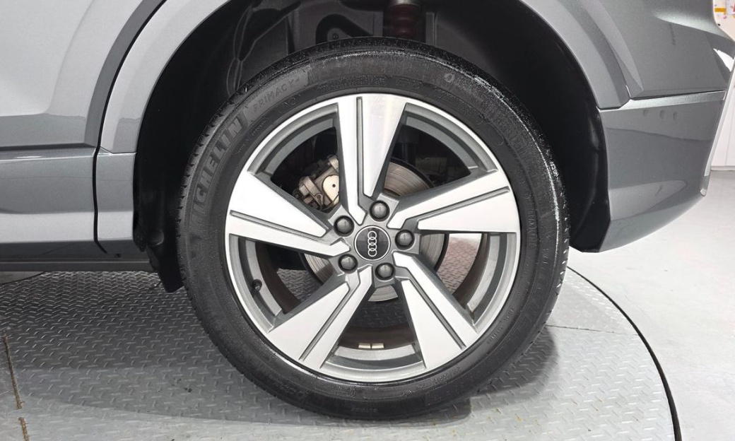 Audi Q2 35 TDI Premium, 2023
