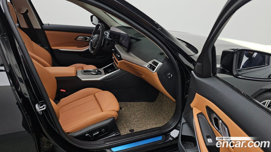 BMW 3-Series 320i, 2025
