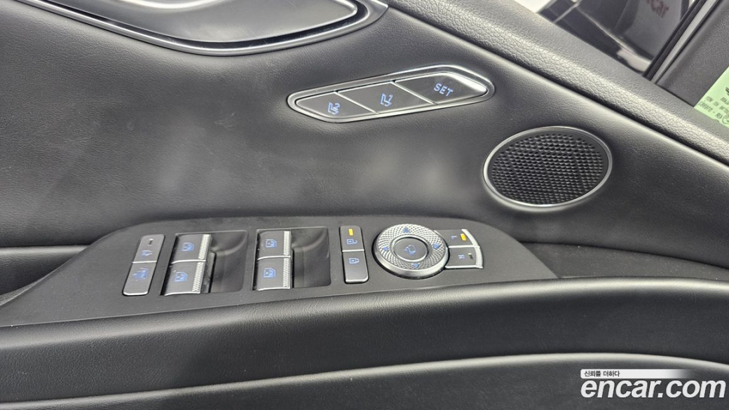 Genesis G80 Gasoline 2.5 Turbo AWD, 2025
