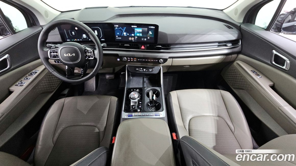 Kia Carnival 9-Seater Noblesse, 2025