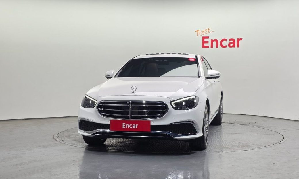 Mercedes-Benz E-Class E350 4MATIC Exclusive, 2023