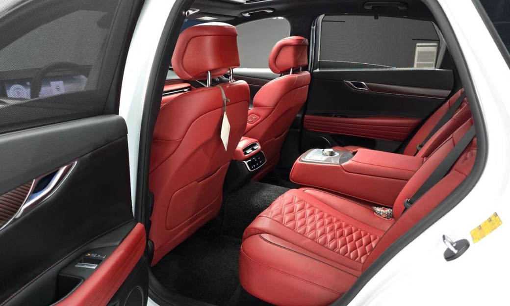 Genesis G80 Gasoline 2.5 Turbo AWD, 2025