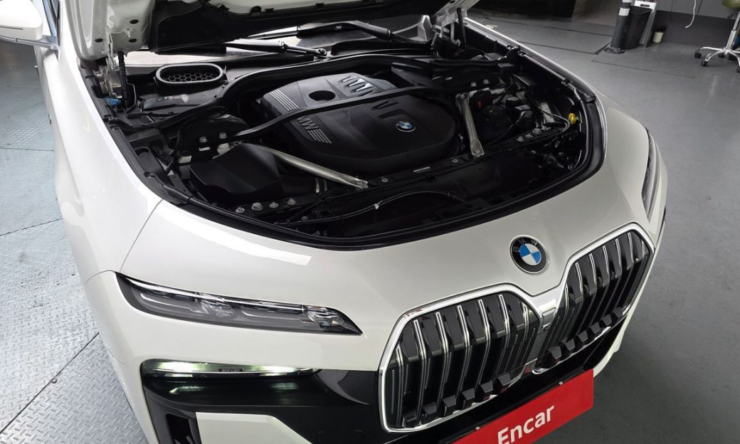 BMW 7-Series 740i xDrive M Sport, 2024